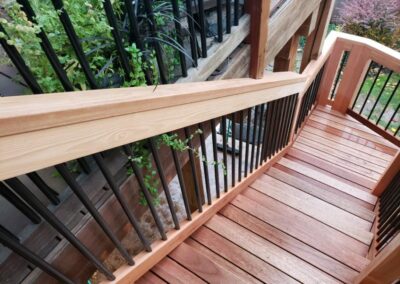 Hardwood Deck built by Deck Designers LLC