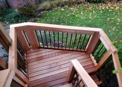 Hardwood Deck built by Deck Designers LLC
